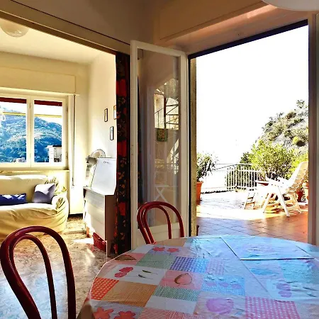 Attico Vista Mare, * Levanto