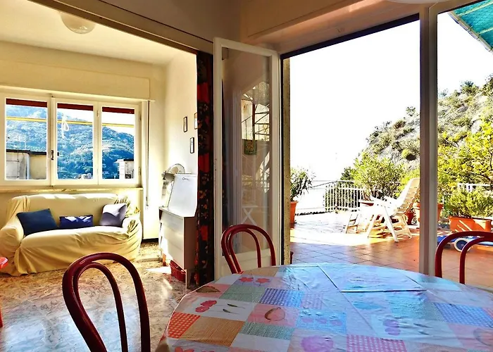 Attico Vista Mare, * Levanto